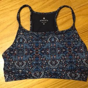 Athleta Tapestry Chi Bra size M